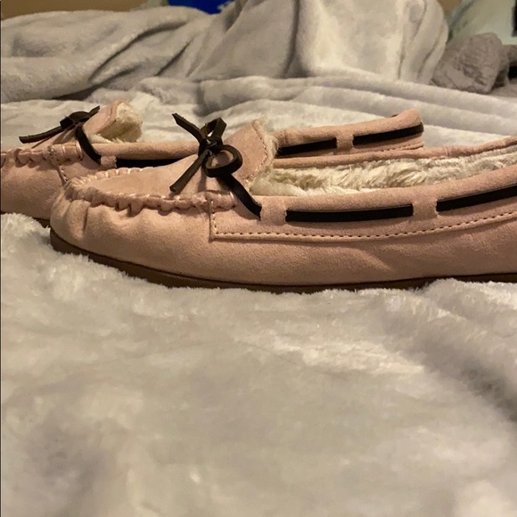 Kolili - House Slippers - Picture 3 of 8